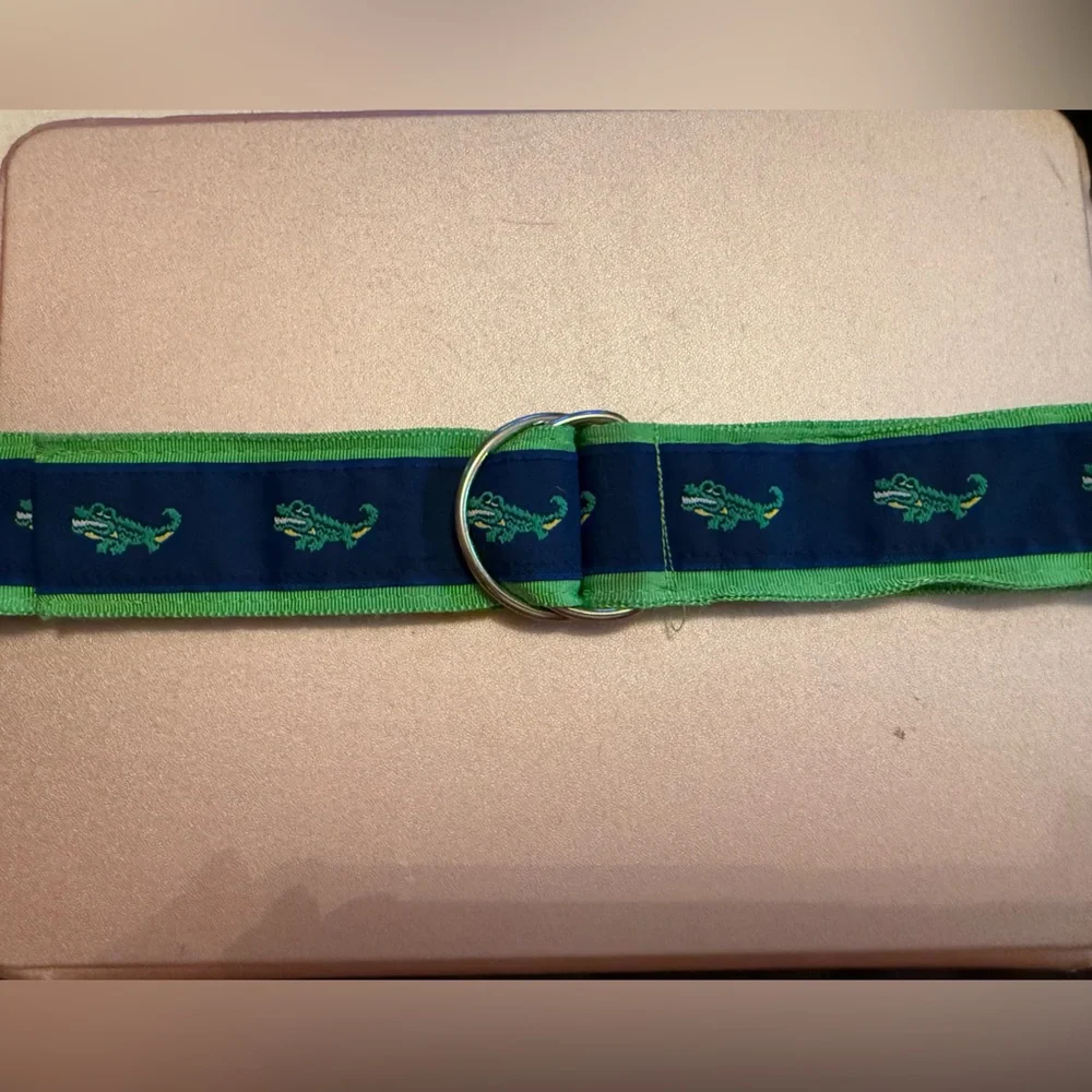 Della Divine- Kids Alligator 🐊 Embroidery Ribbon D-Ring Belt, 25 In. Navy/Green